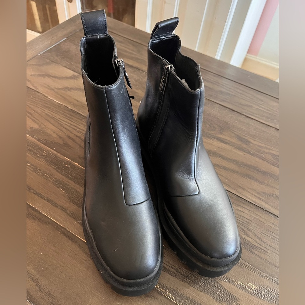 Vionic Karsen Black Leather Boots Waterproof Size 7.5